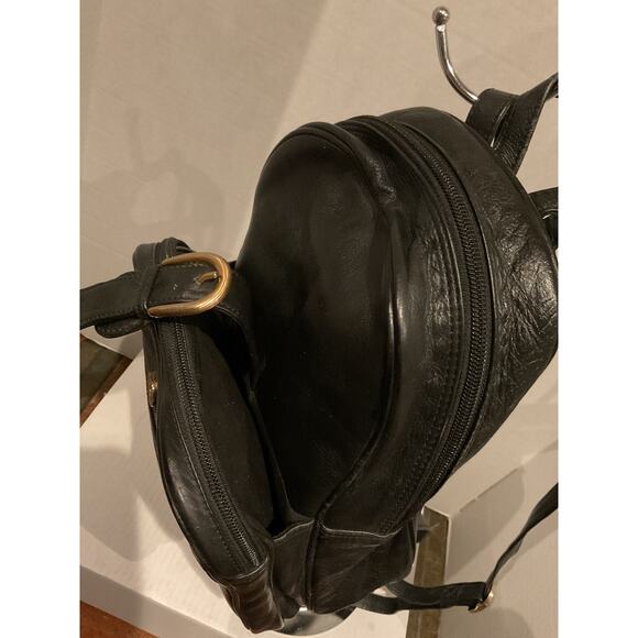 ILI - New York Toronto - Small Black Leather Backpack - Y2K - main image 6